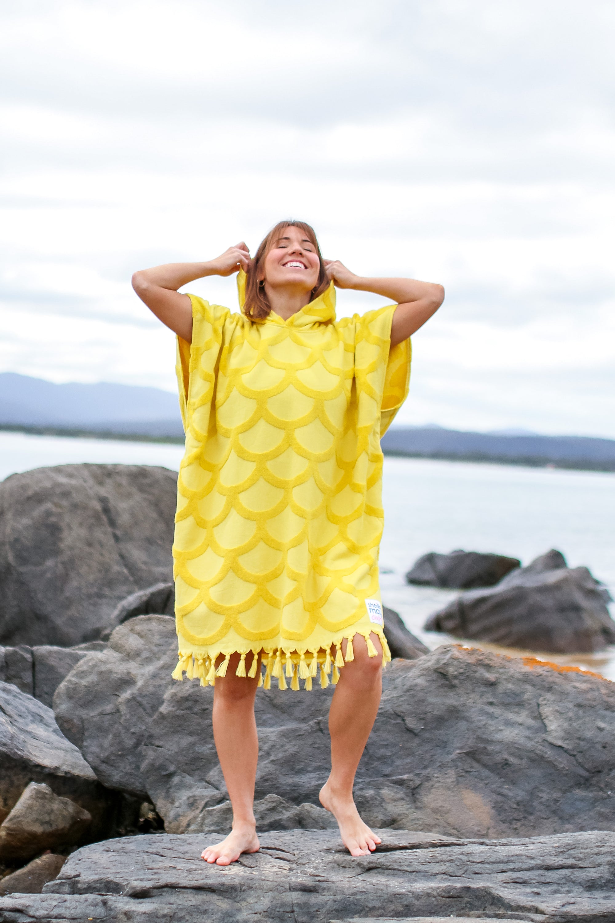 Last Pieces - Hooded Towel Sunny Scales