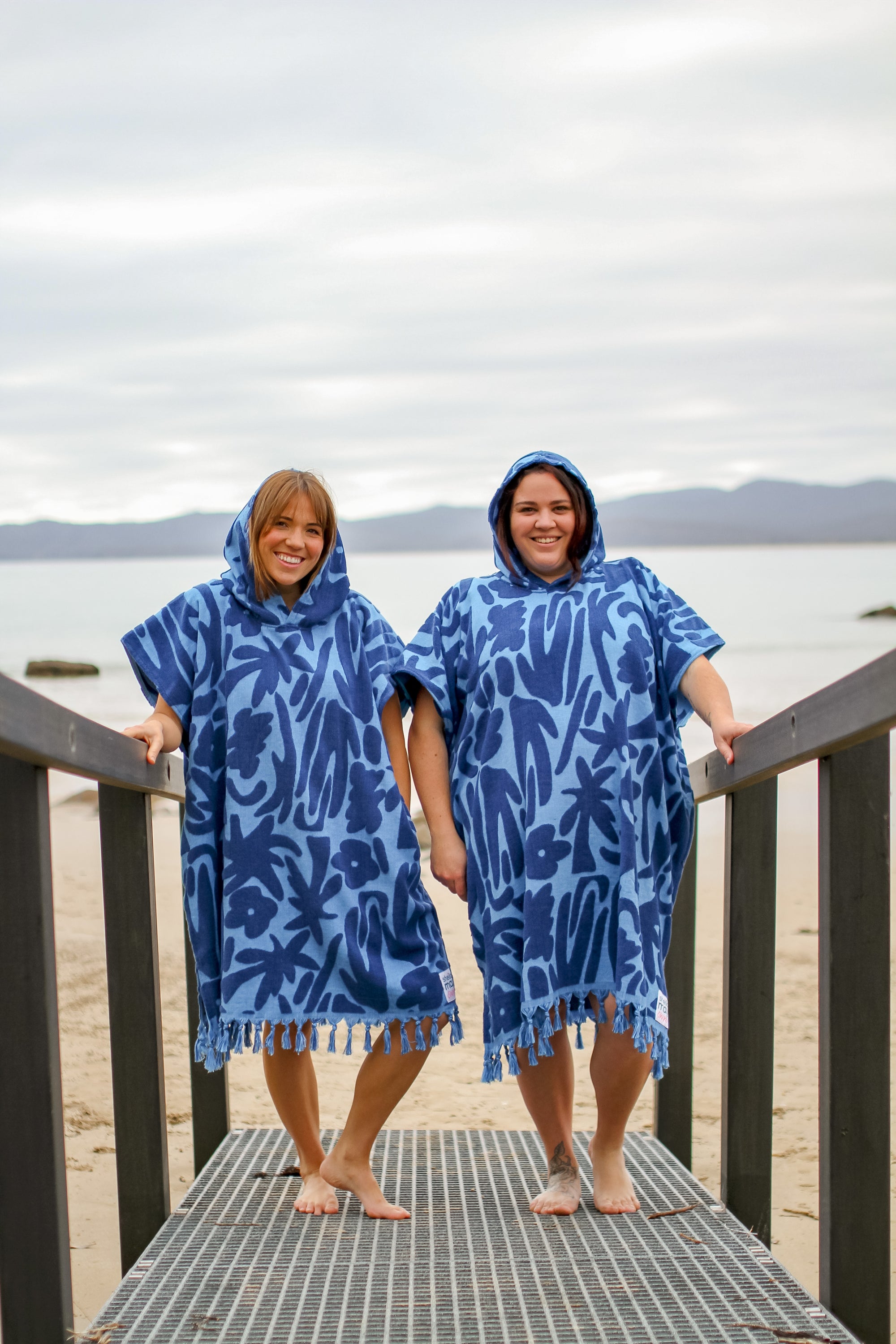 Last Pieces - Hooded Towel Summer in Blue
