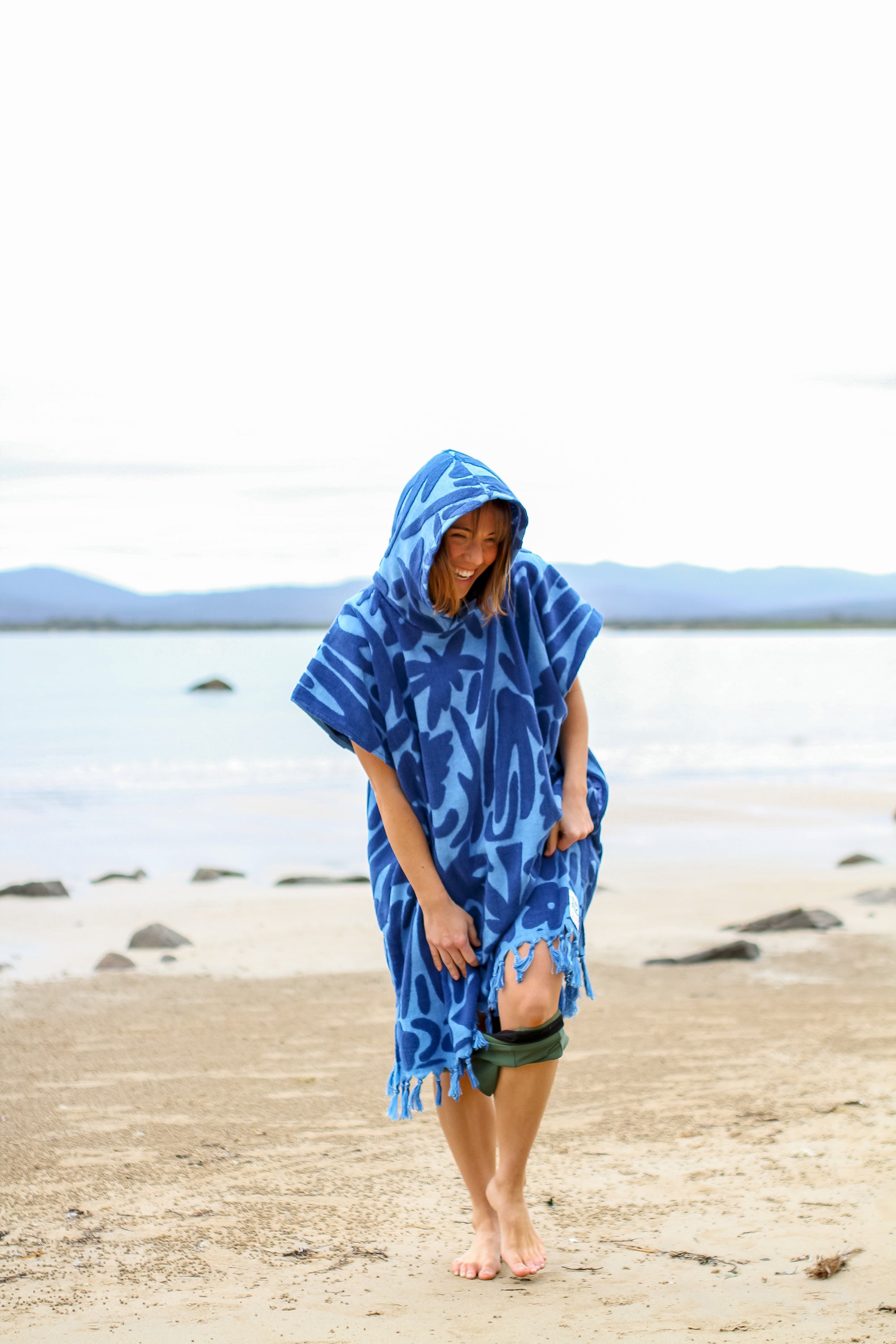Last Pieces - Hooded Towel Summer in Blue