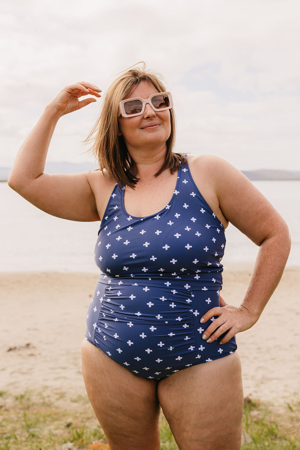 Last Pieces - Ruched High Waisted Bottoms Navy Plus