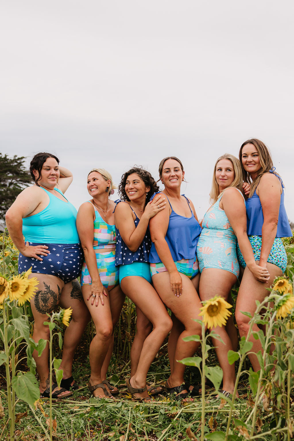 Last Pieces - Ruched High Waisted Bottoms Navy Plus