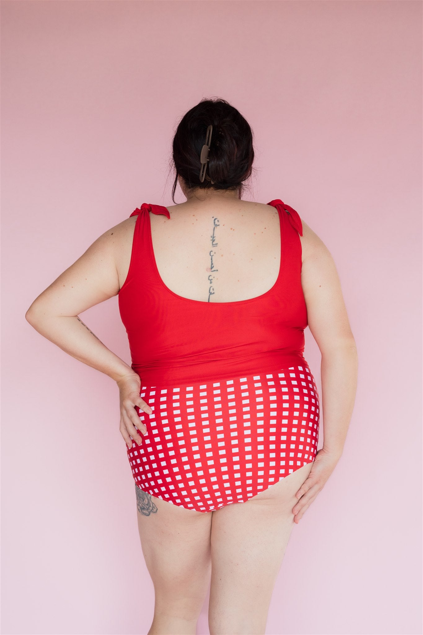 Last Pieces - Shoulder Tie Top Postie