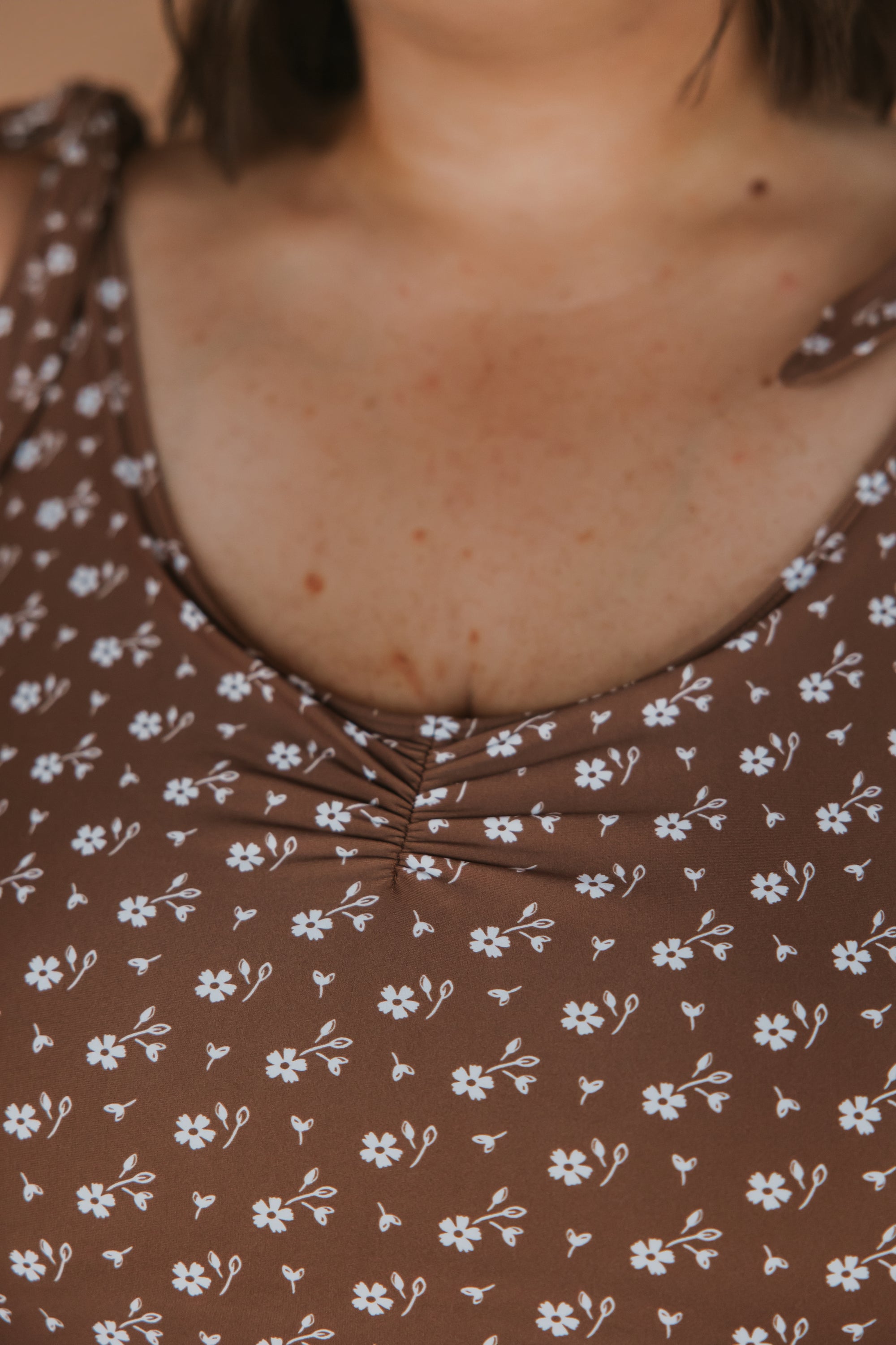 Shoulder Tie Top Cocoa Ditzy