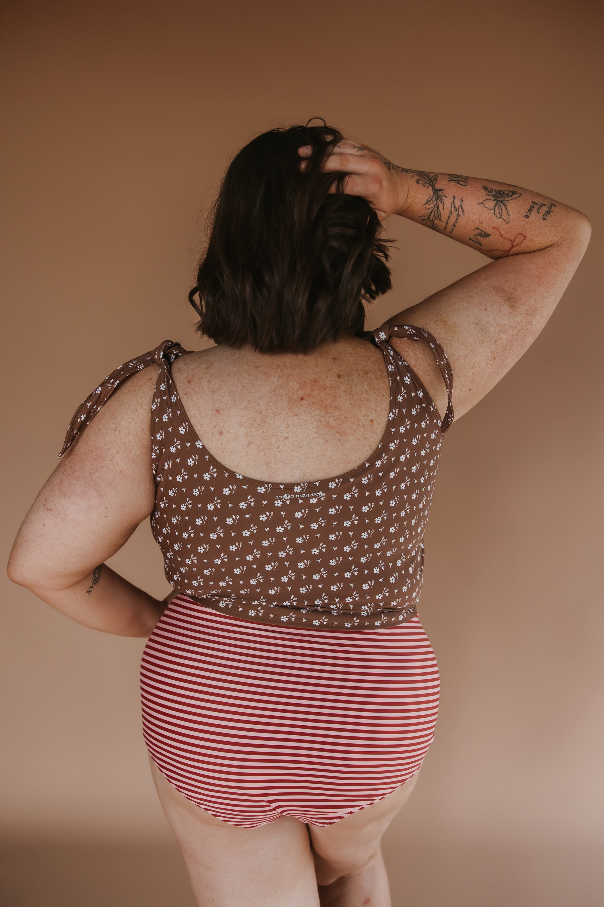 Shoulder Tie Top Cocoa Ditzy