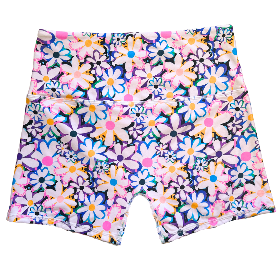 Last Pieces - Shorties Dozens of Daisies